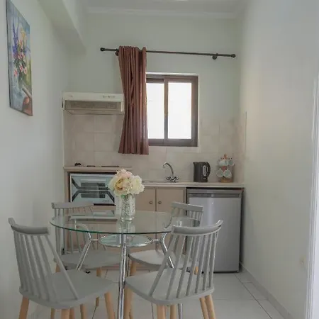 Aggelos & Deluxe Aparthotel Nydri (Lefkada)