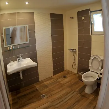 Aggelos & Deluxe Apartmanhotel 4*