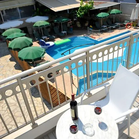 Aggelos & Deluxe 4* Nydri (Lefkada)