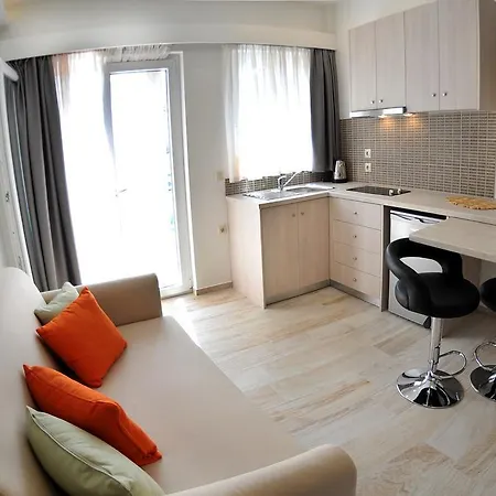 Aparthotel Aggelos & Deluxe 4*