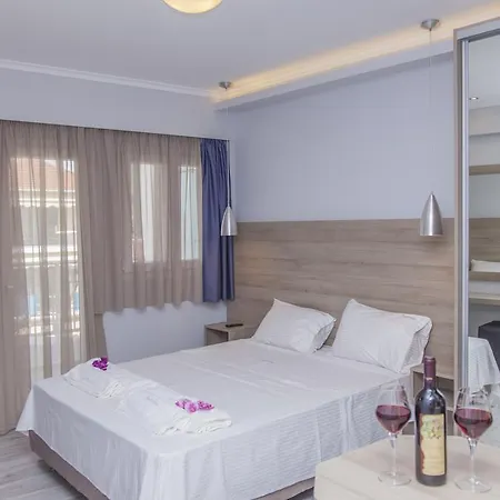 Aggelos & Deluxe Nydri (Lefkada)