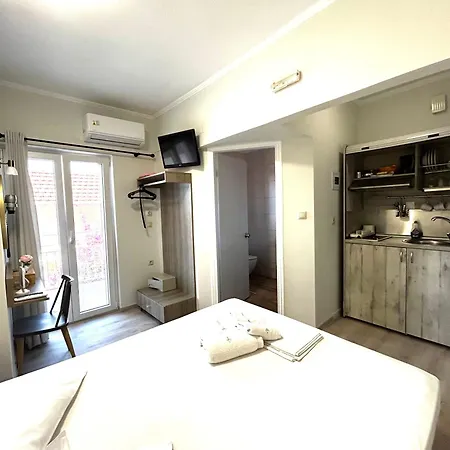 Apartmanhotel Aggelos & Deluxe 4*
