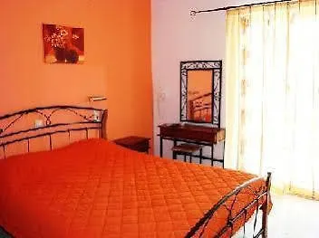 Aggelos & Deluxe Apartmanhotel