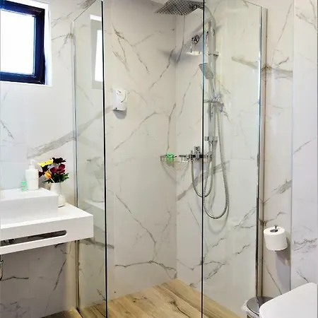 Aparthotel Aggelos & Deluxe 4*