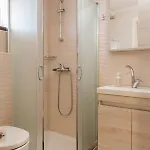 Aggelos & Deluxe 公寓式酒店