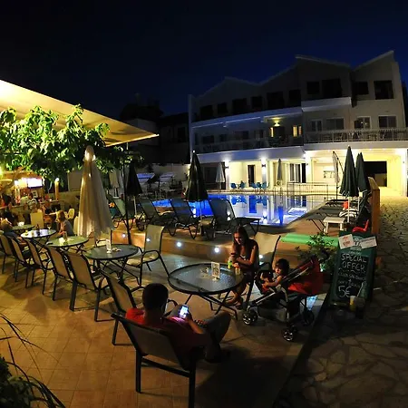 Aggelos & Deluxe Nydri (Lefkada)