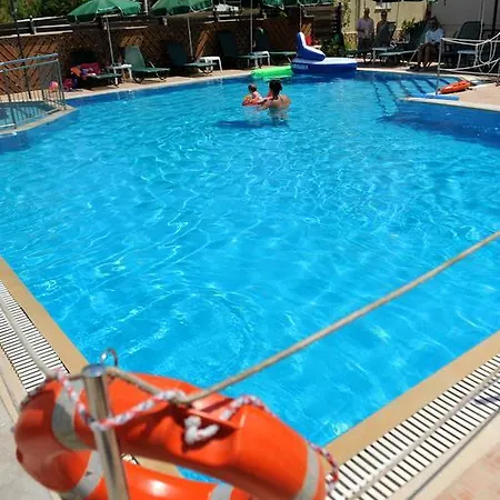 Aggelos & Deluxe Aparthotel 4*