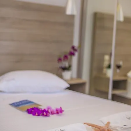 Aparthotel Aggelos & Deluxe Nydri (Lefkada)